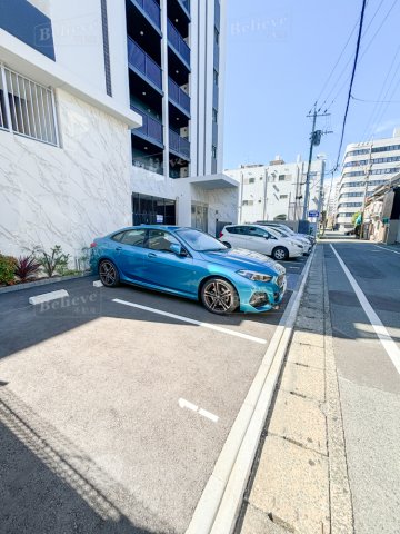 駐車場　駐車スペースもあります☆