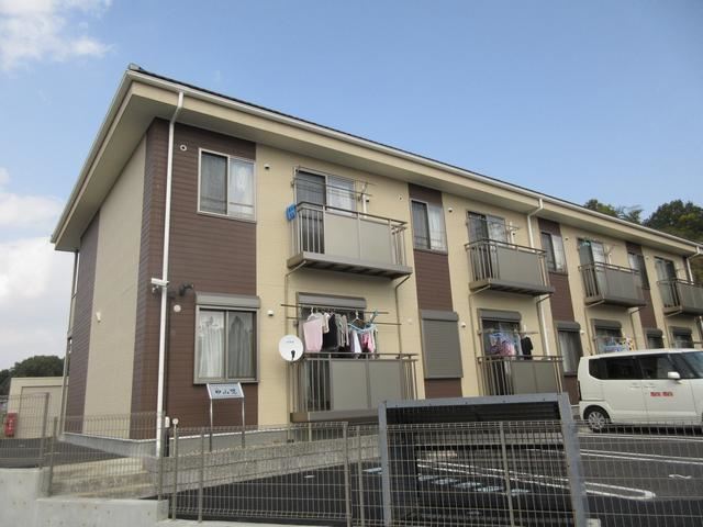 建物外観　ツートンカラーがお洒落な外観です。