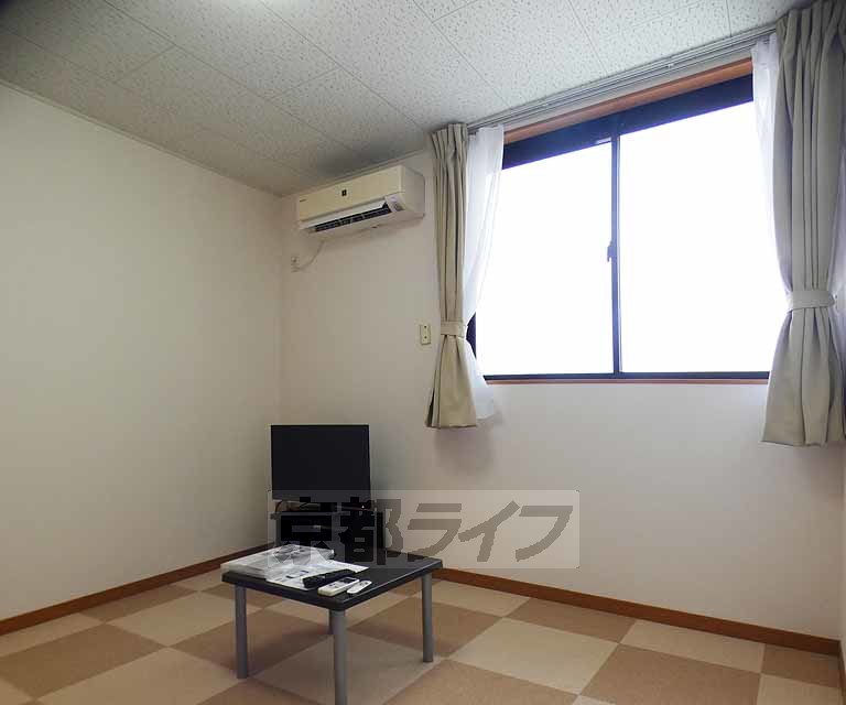 居室・リビング　家具家電付きのレオパレス