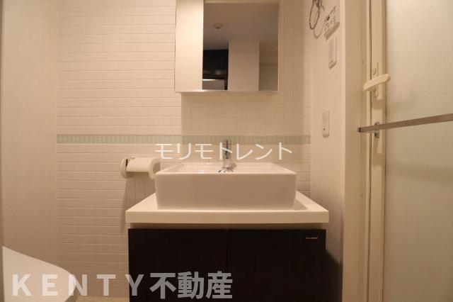 洗面設備　スペースが確保できる洗面所です