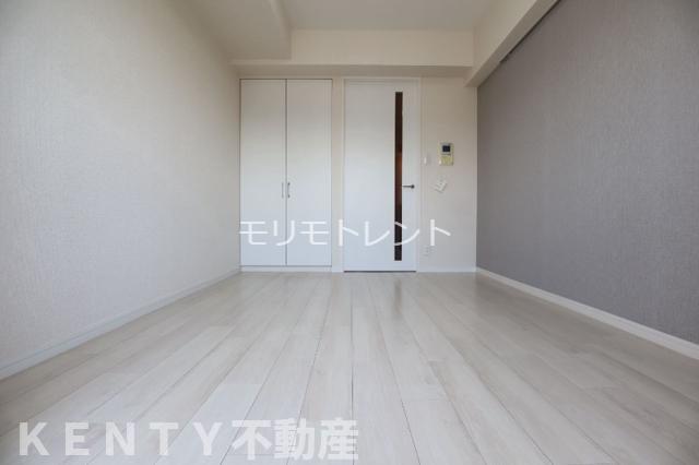 居室・リビング　こちらのリビングで趣味の時間をお楽しみください