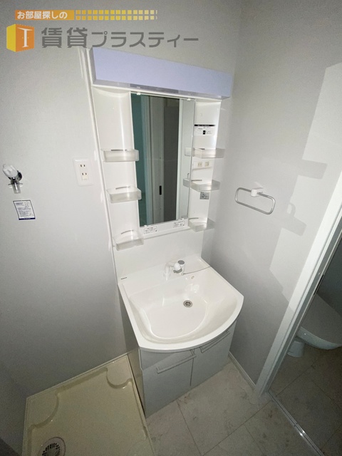 洗面設備　独立洗面台はマストですよね