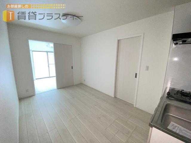 居室・リビング　日当たりの良いお部屋ですね