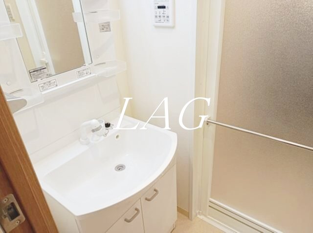 洗面設備　独立洗面台です。