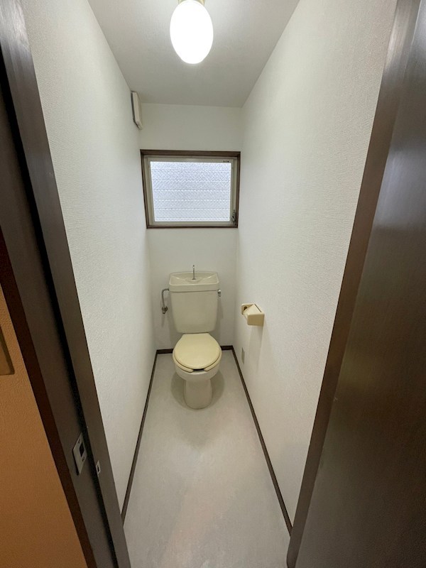 トイレ　別部屋参照