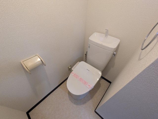 トイレ　2026年6月撮影※現況を優先いたします。