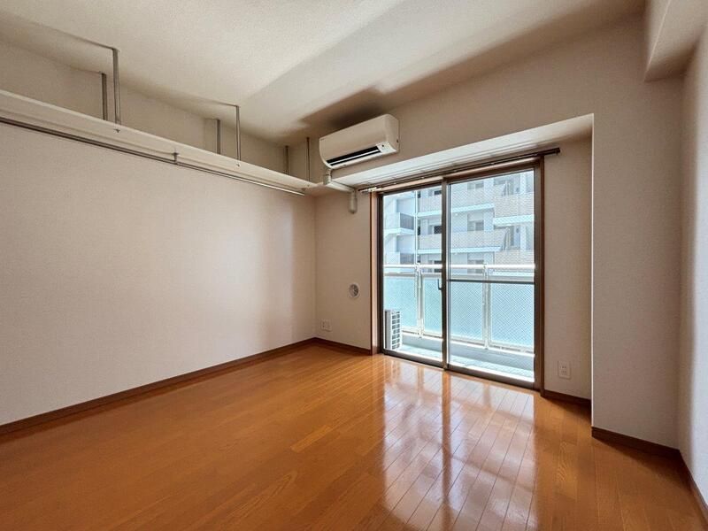 居室・リビング　※別号室参考写真