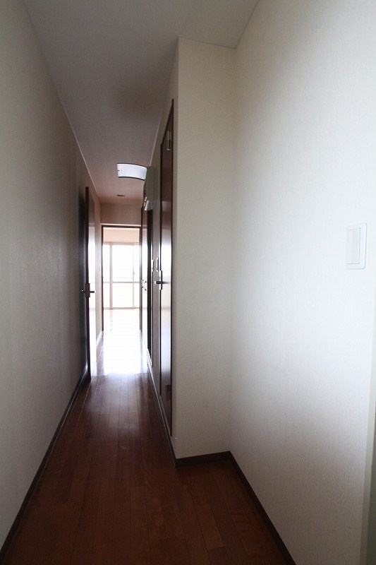 玄関　※同条件別の部屋のお写真です。現況優先です。