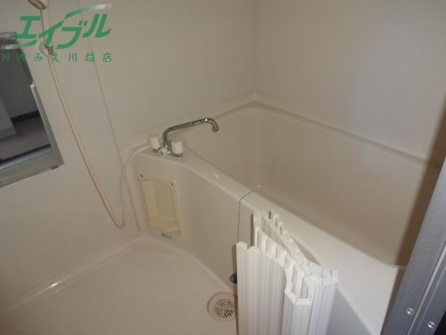 バス・シャワールーム　同型参考写真