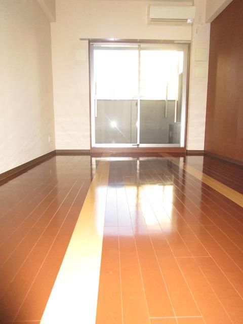 居室・リビング　★清潔感のある洋室★