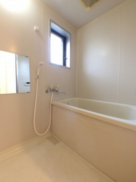 バス・シャワールーム　追い焚きあり