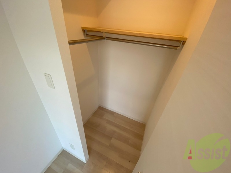 収納　寝室の収納です。部屋がすっきり片付きます。