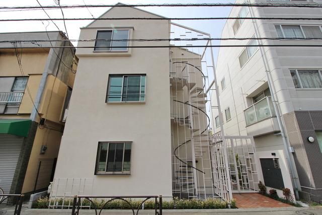 建物外観　★築浅で綺麗なオートロックアパートです★