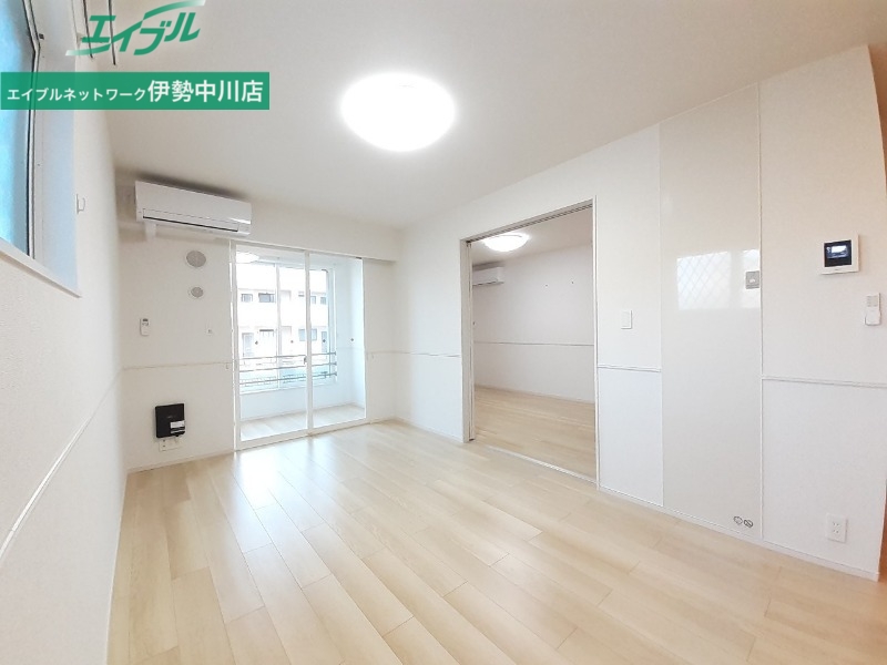 居室・リビング　同一タイプ部屋写真