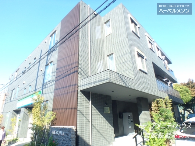 建物外観　●旭化成のＺＥＨ－Ｍ対応ヘーベルメゾン。