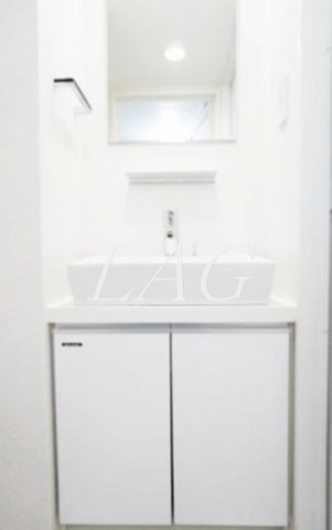 洗面設備　独立洗面台です。