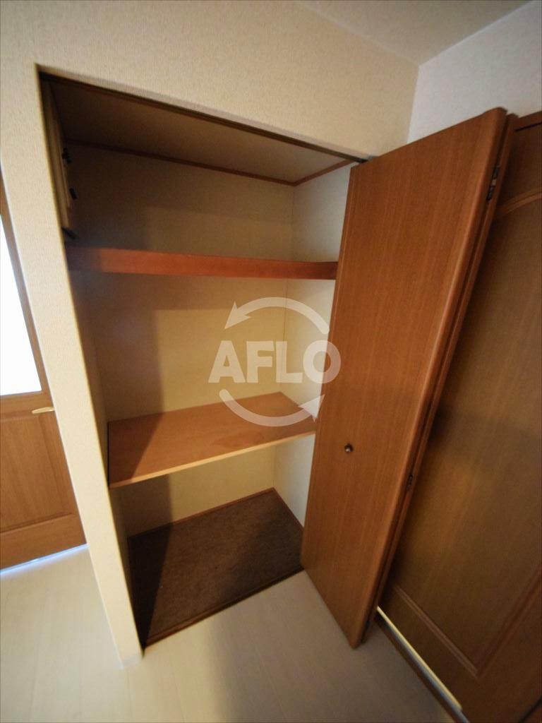 収納　ライオンズシティ難波南　物入れ