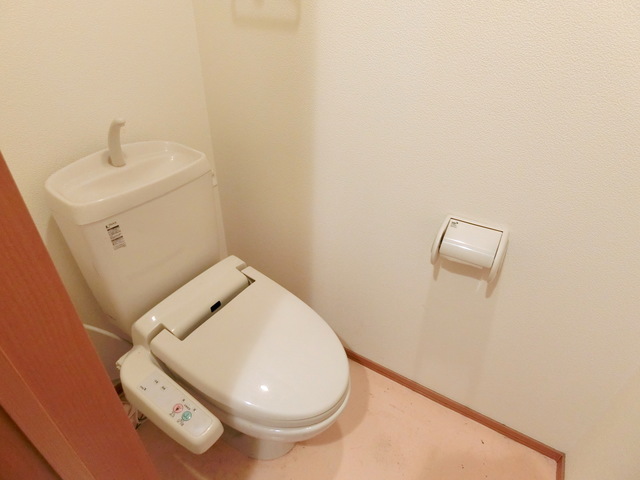 トイレ　★ウォシュレット付きトイレです★