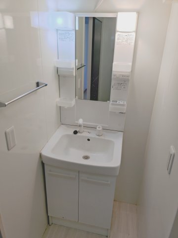 洗面設備　生活に欠かせない独立洗面台です