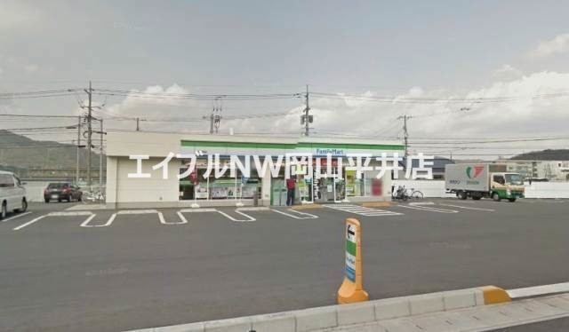 コンビニ　ファミリーマート岡山長岡店（コンビニ）まで439m