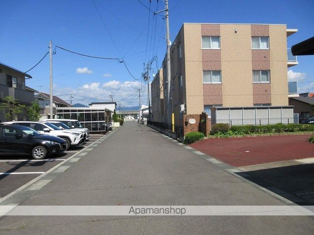 その他　周辺道路（その他）まで0m