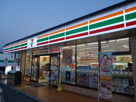 コンビニ　セブンイレブン 加西北条横尾店（コンビニ）まで925m