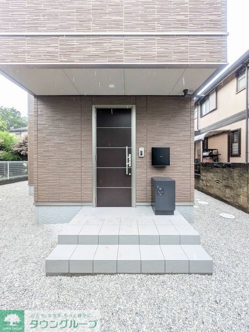 エントランス　★お部屋探しは株式会社タウンハウジング東京まで★