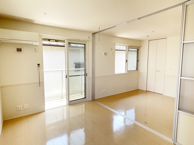 居室・リビング　開放感あるお部屋です！！