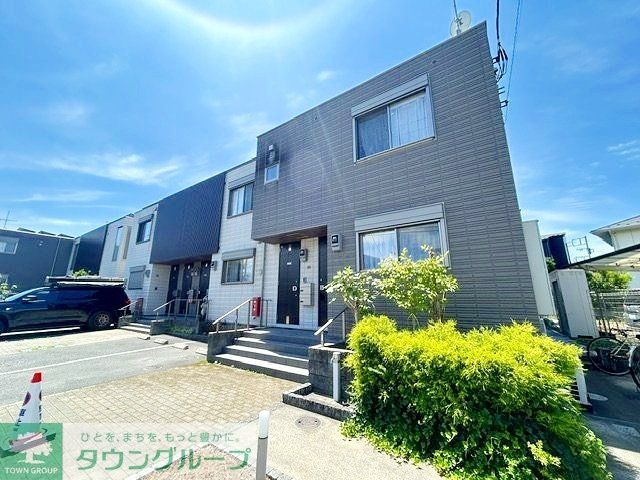 建物外観　駐車場