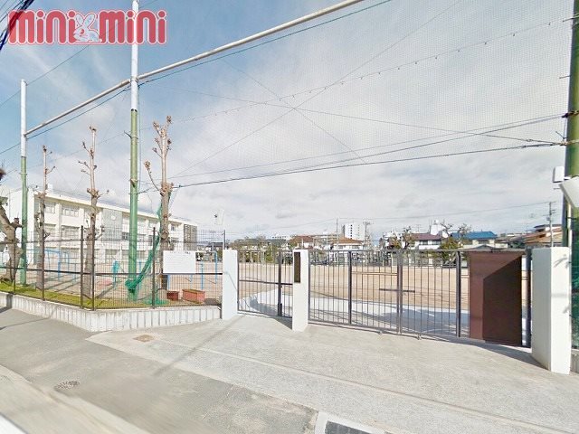 小学校　西宮市立津門小学校（小学校）まで500m