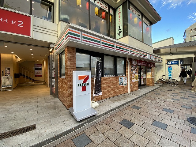 コンビニ　セブンイレブン 小田急向ヶ丘遊園店（コンビニ）まで326m