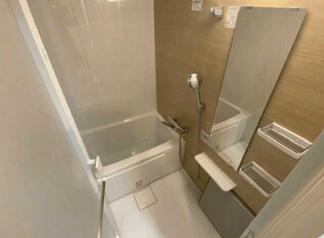 バス・シャワールーム　※別部屋参考写真
