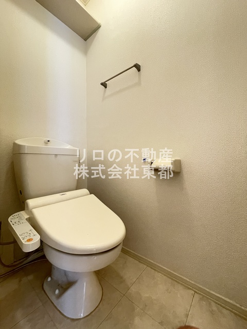 ＪＲ横須賀線 保土ケ谷駅 バス乗車時間：9分 最寄りバス停で下車 徒歩1分 2階建 築14年のトイレ写真