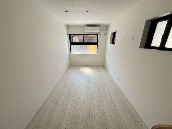 鹿児島市電谷山線 上塩屋駅 徒歩2分 4階建 築2年の居間写真