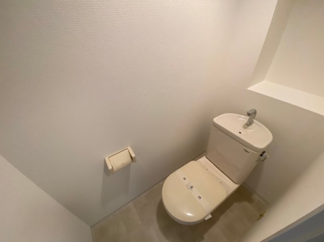 トイレ　コンパクトで使いやすいトイレです♪