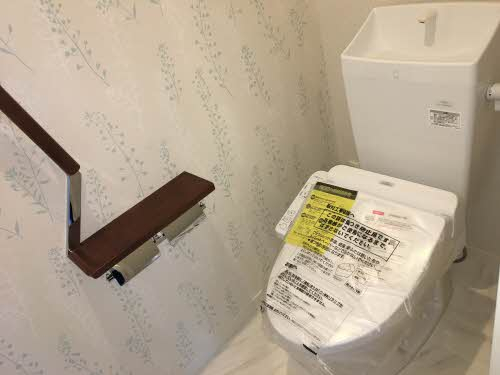 トイレ　別部屋写真です。