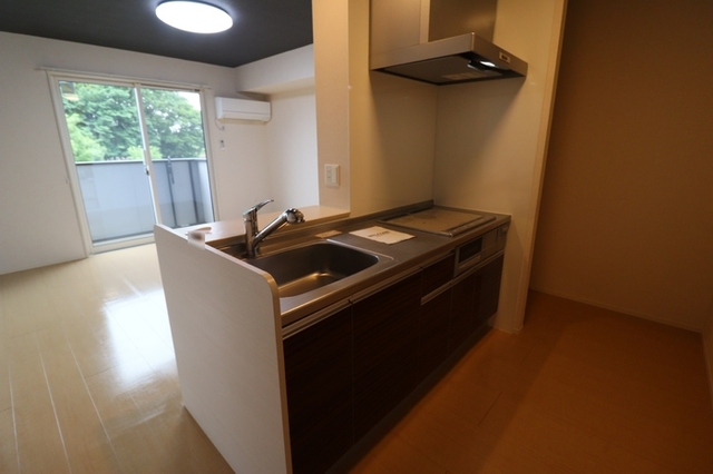 クレストヴィラIのキッチン写真
