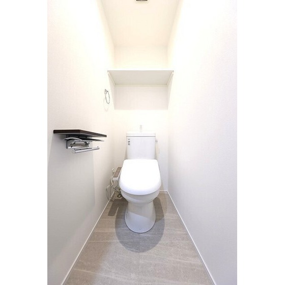 ＪＲ鹿児島本線 春日駅 徒歩1分 3階建 築2年のトイレ写真
