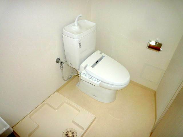 地下鉄東山線 名古屋駅 徒歩7分 15階建 築14年のトイレ写真