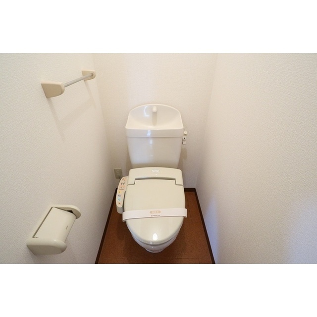 メゾン・パストラール B棟のトイレ写真