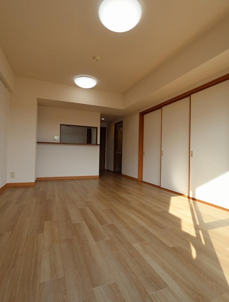 ライオンズマンション蕨中央第2の居間写真