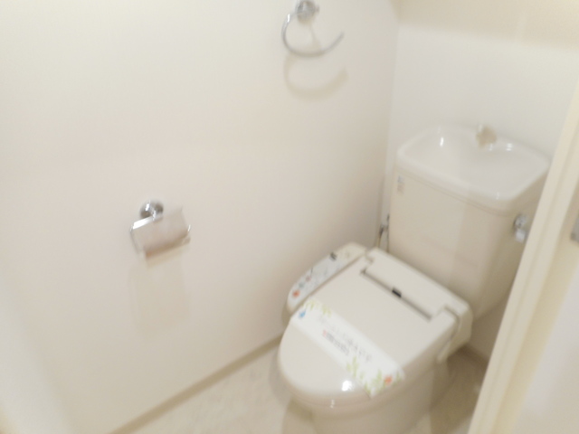 シティハウス東京新橋のトイレ写真
