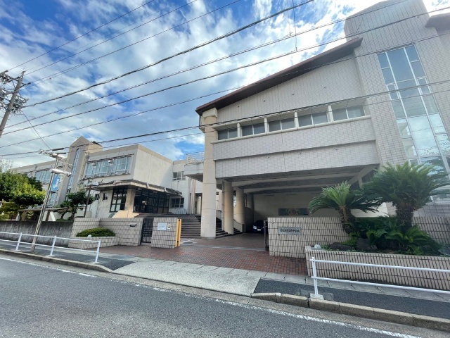 中学校　名古屋市立原中学校（中学校）まで545m