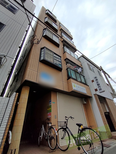 大阪市港区波除のマンションの建物外観