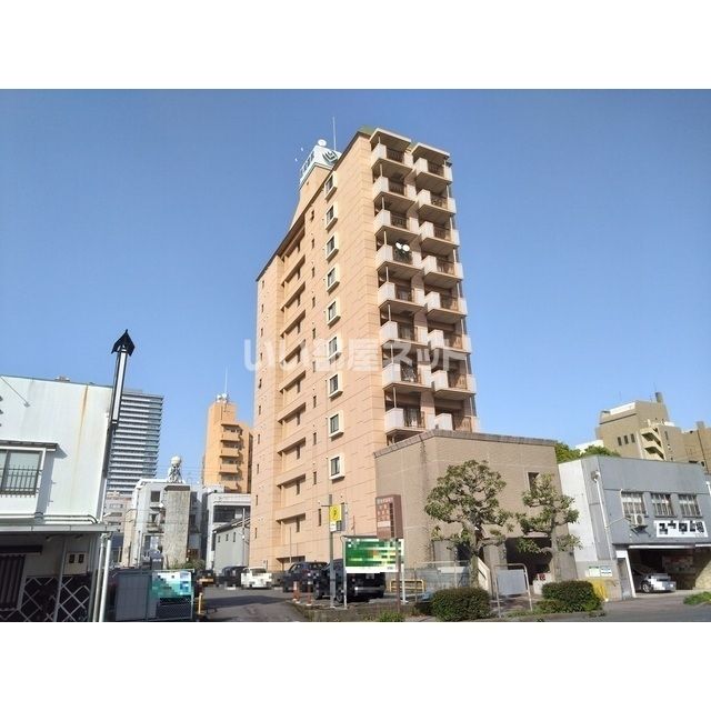 【タウンコート人宿町の建物外観】