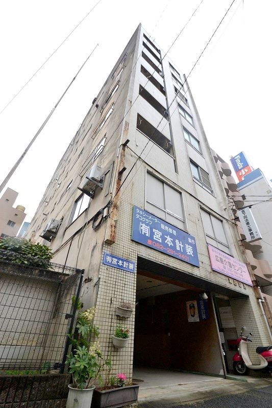 広島市西区横川町のマンションの建物外観