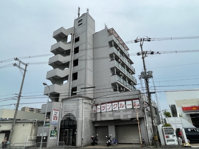 【高槻市富田丘町のマンションの建物外観】