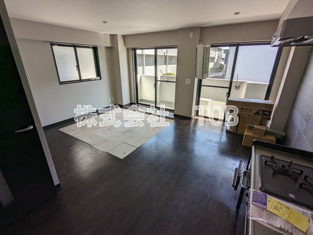 居室・リビング　※クリーニング中の撮影※