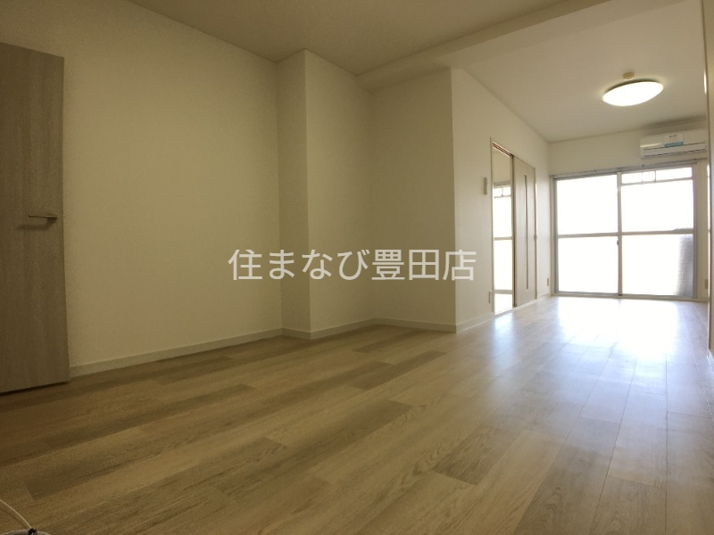 居室・リビング　同型タイプ