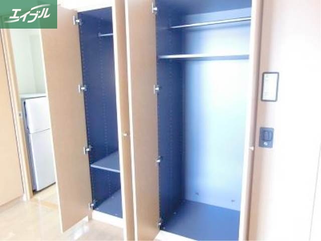 収納　クローゼット